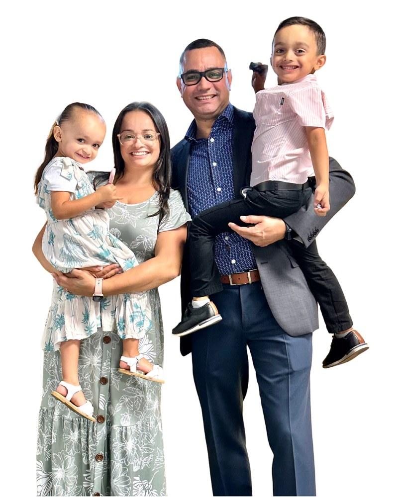 Pastores Daniel y Lissy Soto